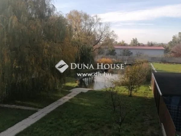 Eladó ház Zsámbék 330 nm