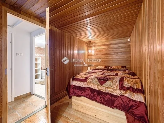 Eladó lakás Budapest II. kerület, Csatárka 112 nm