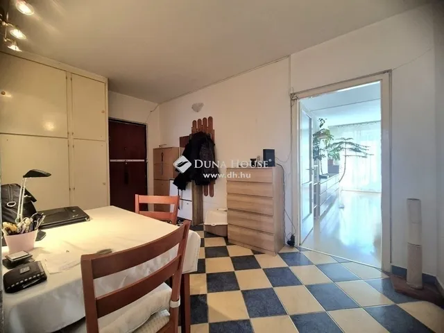 Eladó lakás Budapest III. kerület, Békásmegyer 56 nm