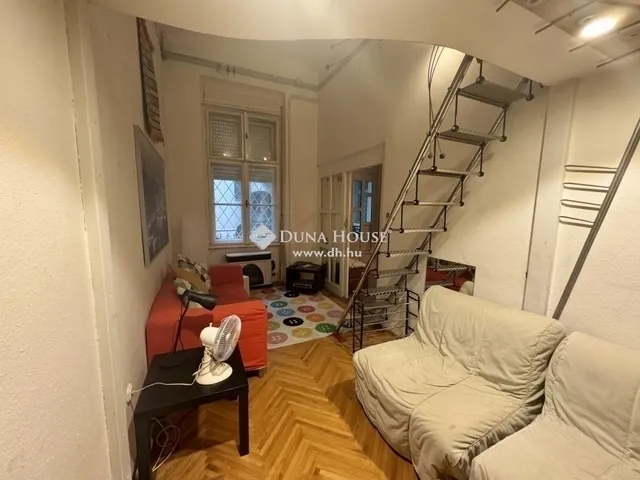 Eladó lakás Budapest VI. kerület, Nagykörúton belüli terület 29 nm