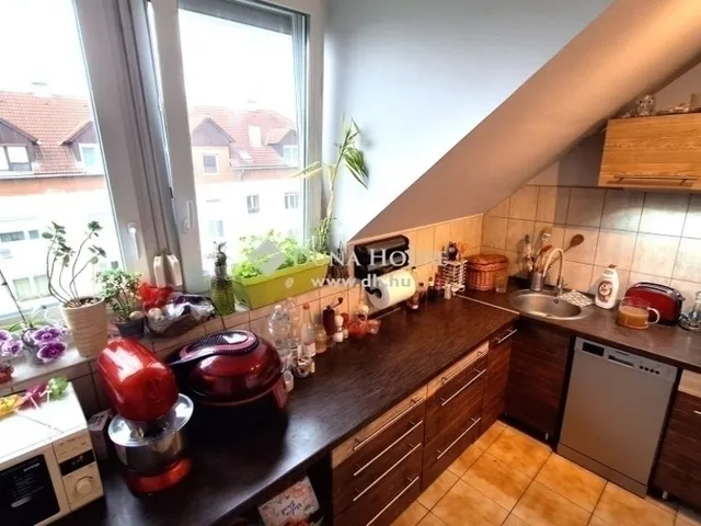 Eladó lakás Budapest XIV. kerület, Herminamező 84 nm