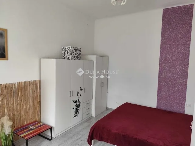 Eladó ház Budapest XV. kerület, Újpalota 70 nm