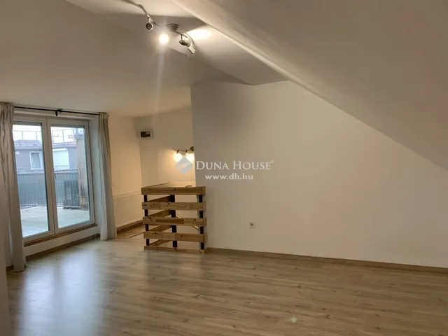 Eladó lakás Budapest XIV. kerület, Kiszugló 70 nm