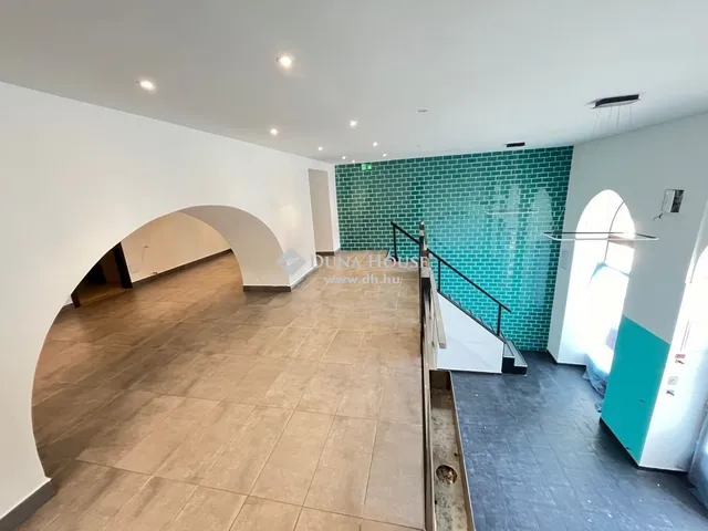 Eladó kereskedelmi és ipari ingatlan Budapest V. kerület, Lipótváros 71 nm