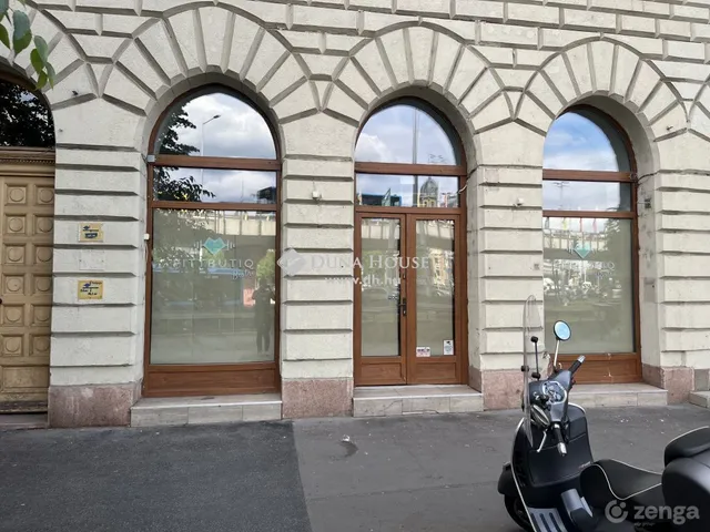 Eladó kereskedelmi és ipari ingatlan Budapest V. kerület, Lipótváros 71 nm