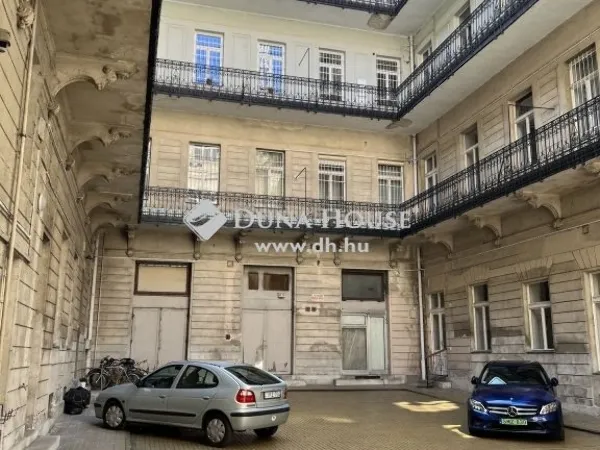 Eladó kereskedelmi és ipari ingatlan Budapest V. kerület, Belváros 127 nm
