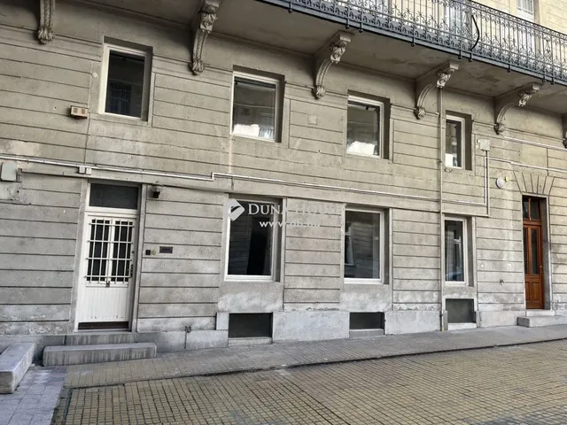 Eladó kereskedelmi és ipari ingatlan Budapest V. kerület, Belváros 127 nm