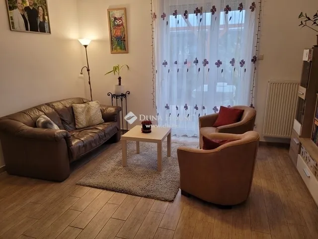 Eladó ház Budapest XVI. kerület 64 nm
