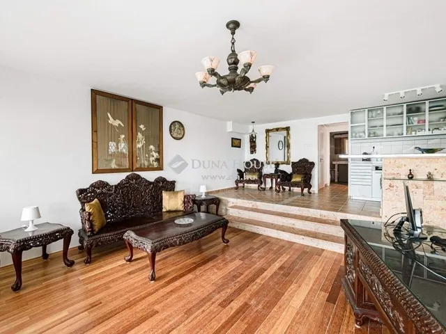 Eladó lakás Budapest II. kerület, Szépvölgy 112 nm