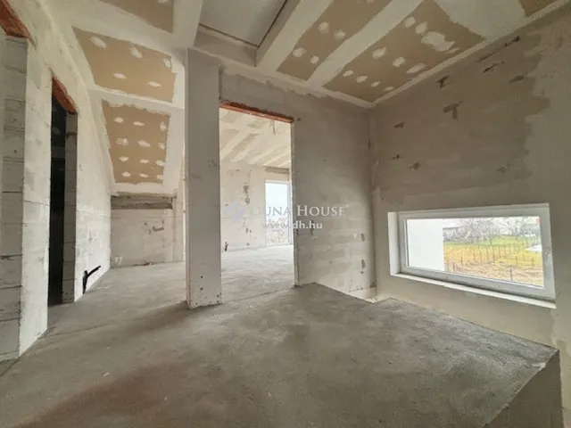 Eladó ház Diósd 138 nm