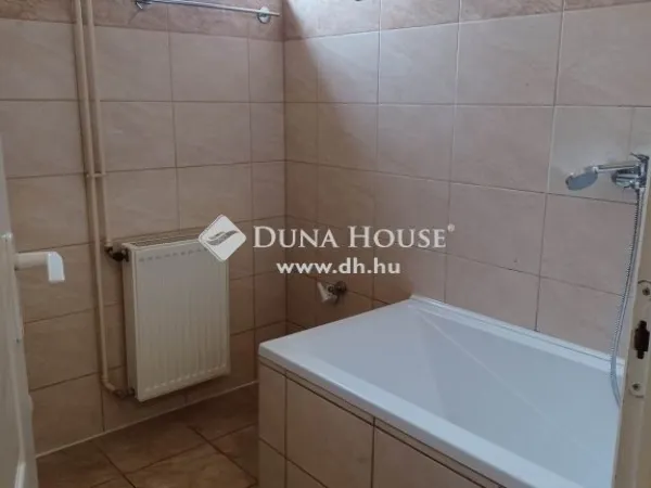 Eladó ház Kecskemét 711 nm