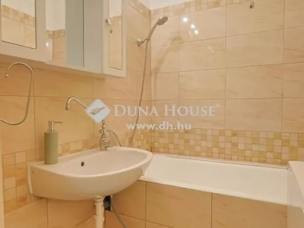 Eladó lakás Budapest XVIII. kerület 71 nm