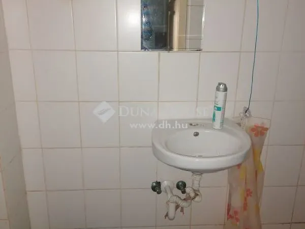 Eladó ház Budapest XV. kerület, Pestújhely 245 nm