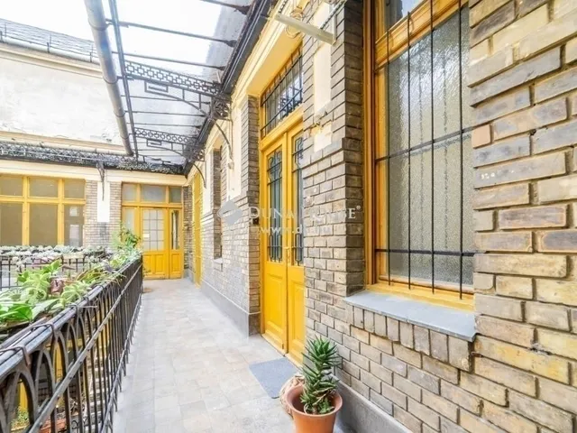 Eladó lakás Budapest VI. kerület, Nagykörúton belüli terület 80 nm