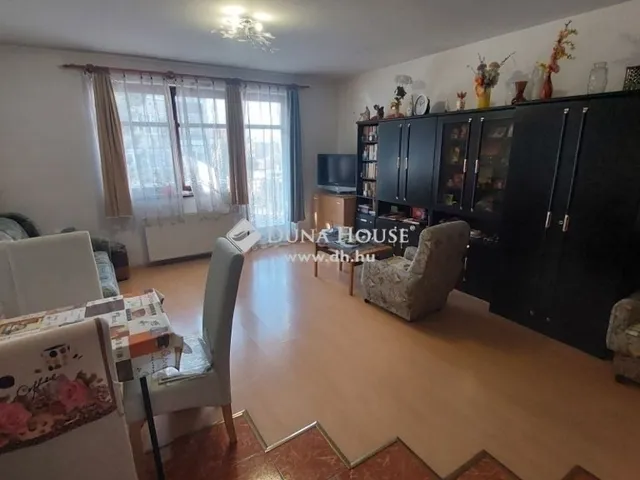 Eladó lakás Vác 40 nm