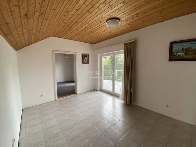 Eladó ház Budapest XVII. kerület, Rákoscsaba-Újtelep 210 nm