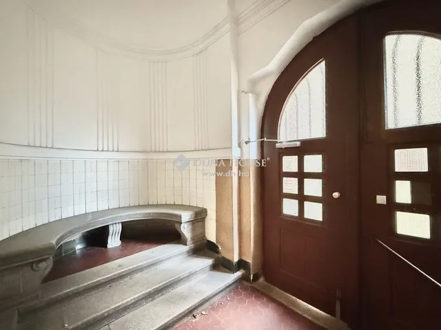Eladó lakás Budapest VI. kerület 62 nm