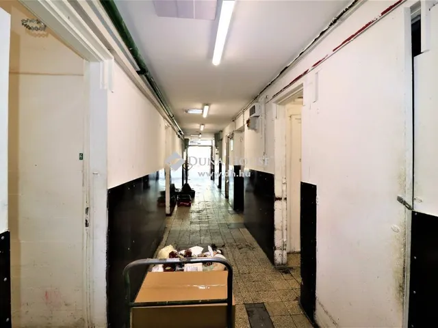 Eladó kereskedelmi és ipari ingatlan Budapest XXI. kerület, Gyártelep 2984 nm