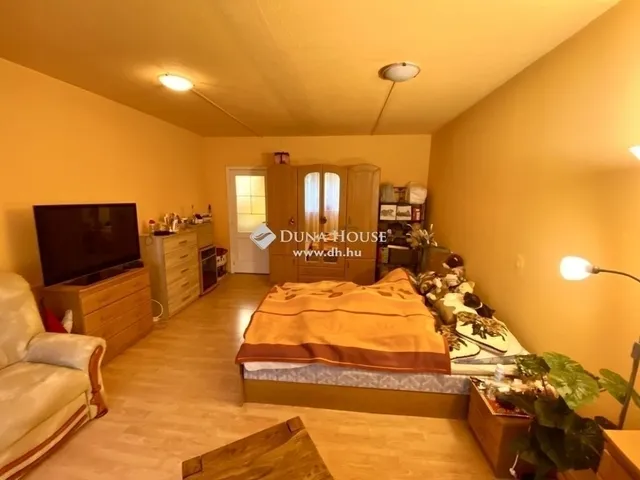 Eladó lakás Budapest XXI. kerület, Erdőalja 62 nm