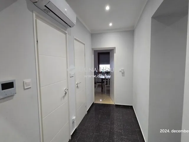Eladó ház Budapest XVIII. kerület, Miklóstelep 260 nm