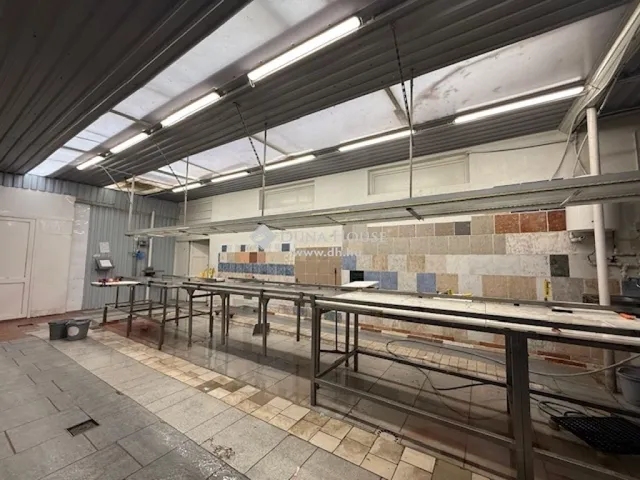 Eladó kereskedelmi és ipari ingatlan Üllő 1400 nm