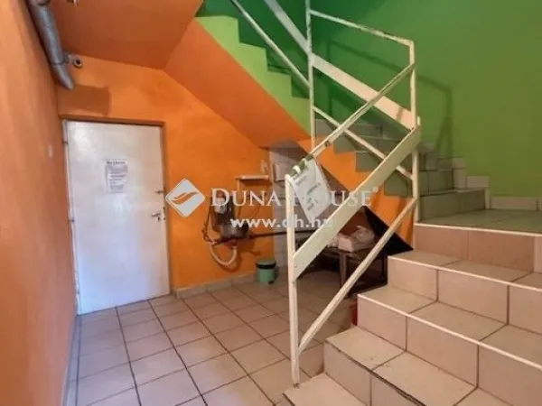 Eladó kereskedelmi és ipari ingatlan Üllő 1400 nm