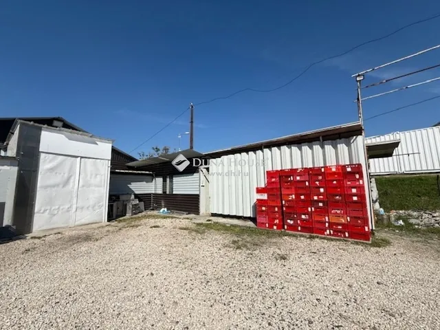 Eladó kereskedelmi és ipari ingatlan Üllő 1400 nm