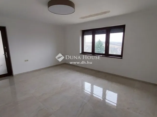 Eladó ház Mogyoród 316 nm