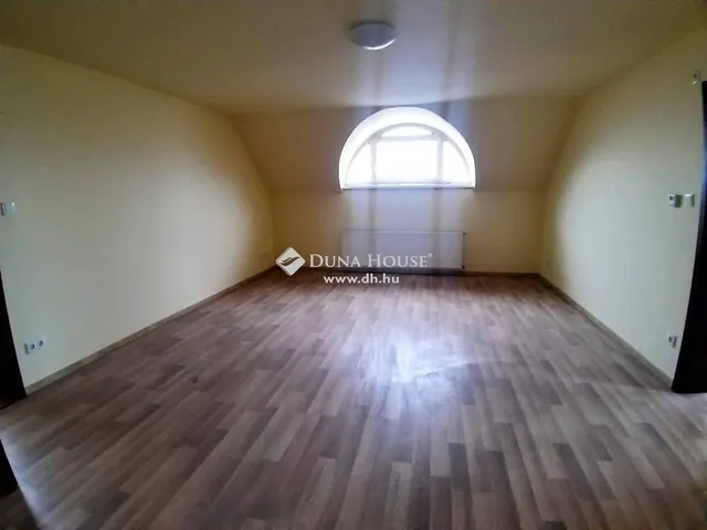 Eladó ház Szigetszentmiklós 310 nm