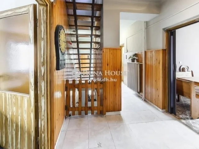 Eladó ház Fót 286 nm