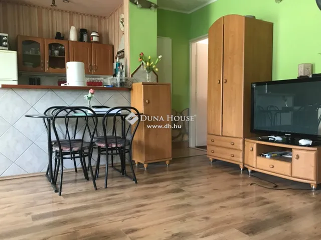 Eladó ház Szigetszentmiklós 270 nm