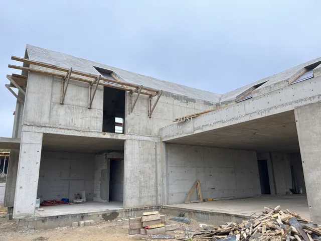 Eladó ház Diósd 300 nm