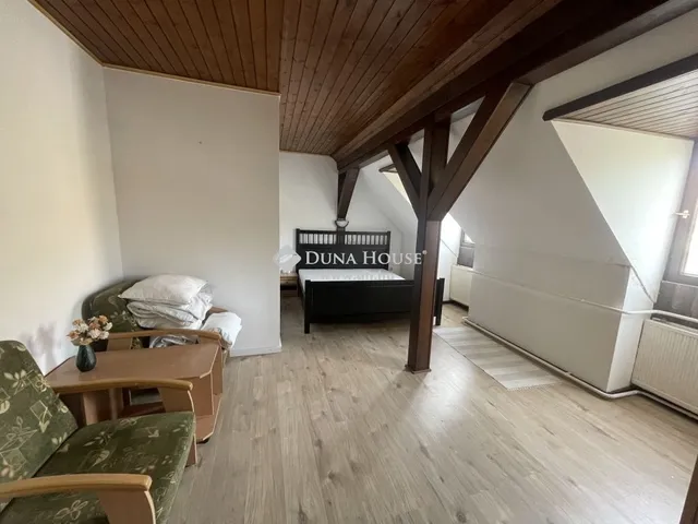 Eladó ház Budaörs 550 nm