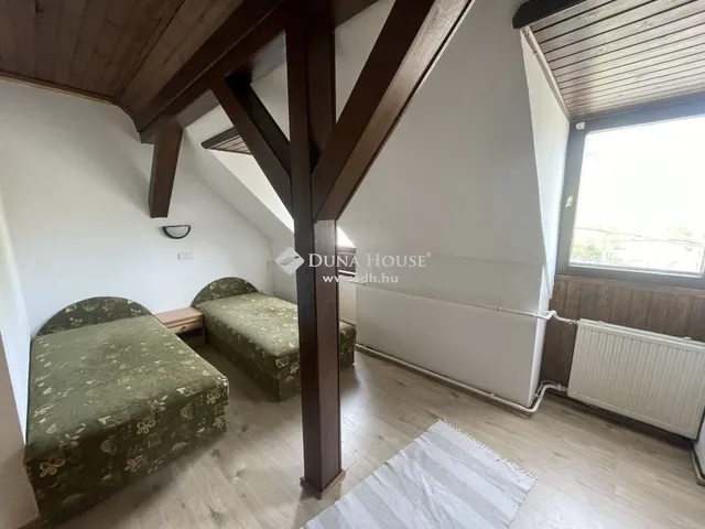 Eladó ház Budaörs 550 nm