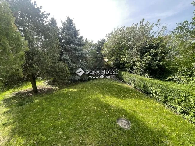 Eladó ház Budaörs 550 nm