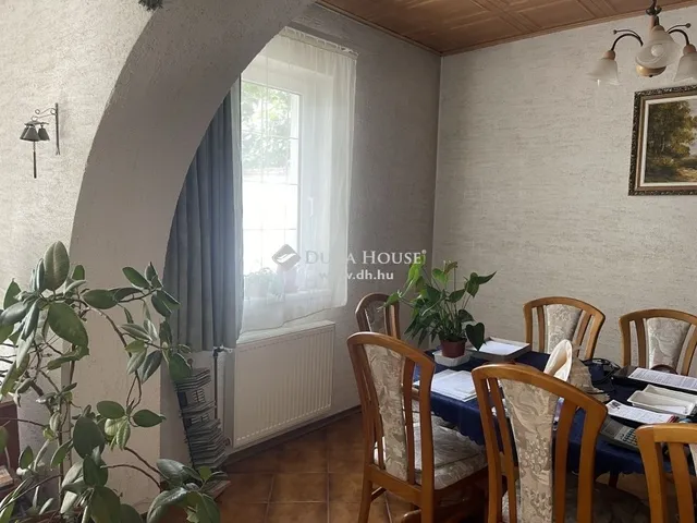 Eladó ház Budaörs 550 nm