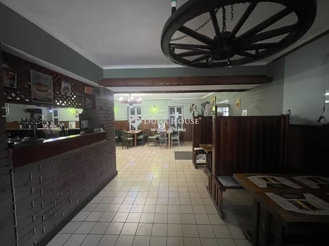 Eladó ház Budaörs 550 nm