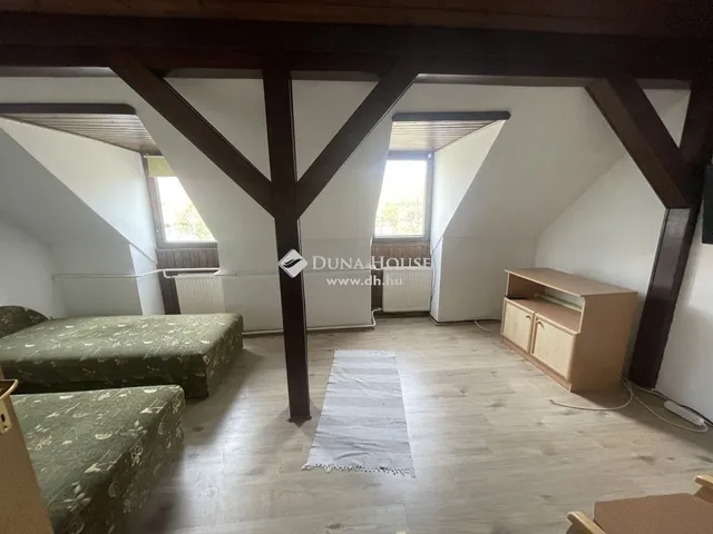 Eladó ház Budaörs 550 nm