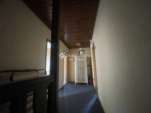 Eladó ház Budaörs 550 nm