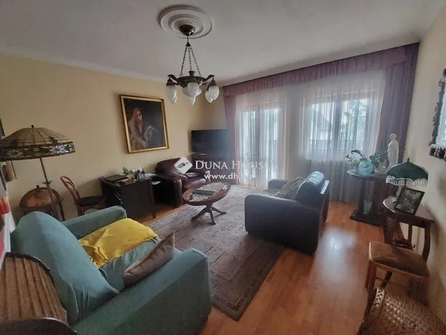 Eladó ház Erdőkertes 205 nm