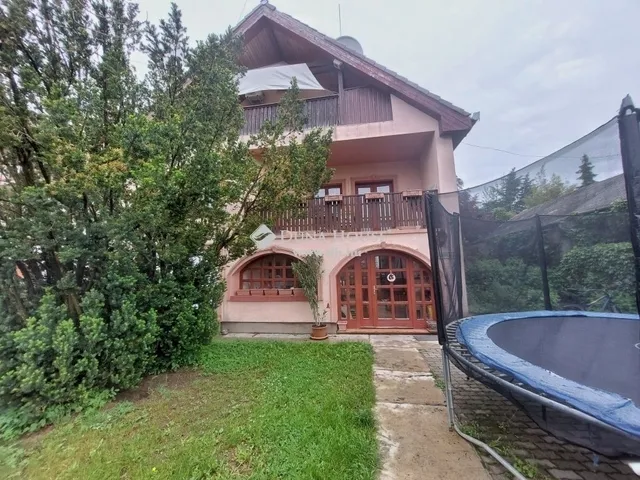 Eladó ház Erdőkertes 205 nm