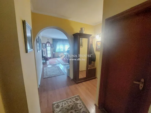 Eladó ház Erdőkertes 205 nm