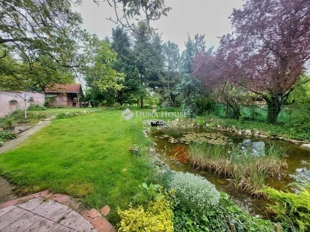 Eladó ház Erdőkertes 205 nm