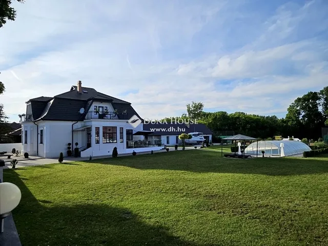 Eladó ház Tápióbicske 500 nm