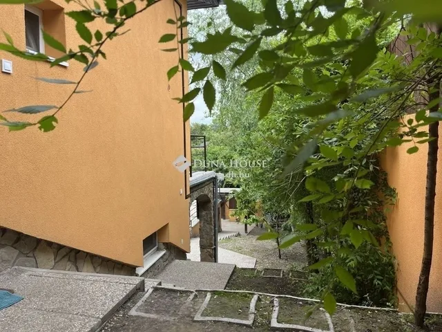 Eladó ház Budaörs 175 nm