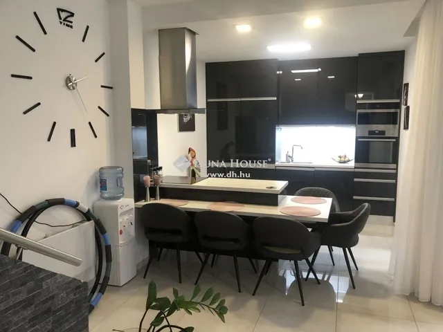 Eladó ház Mogyoród 150 nm