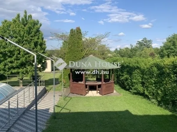 Eladó ház Érd 200 nm