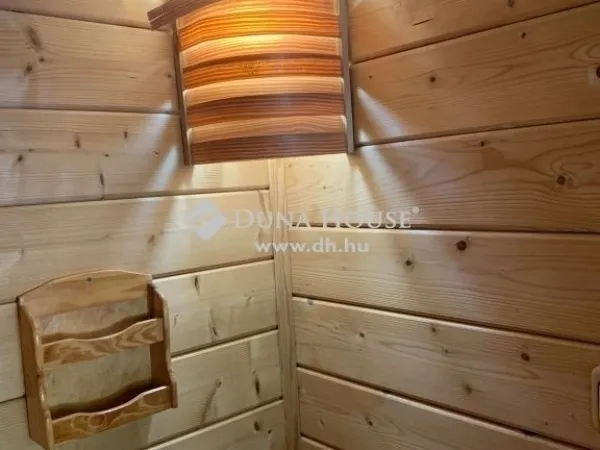 Eladó ház Érd 200 nm