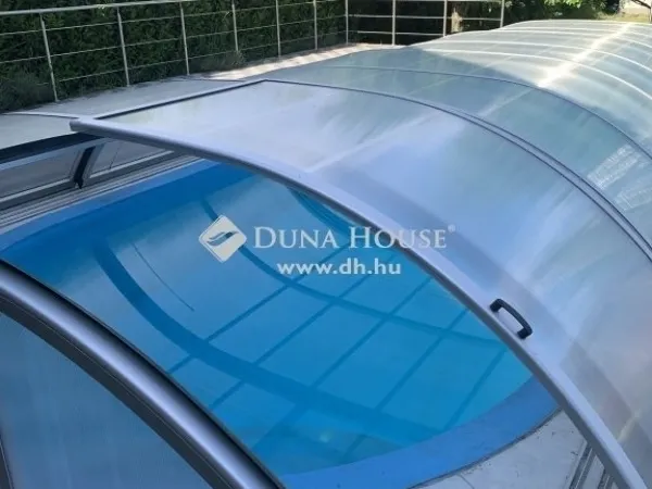 Eladó ház Érd 200 nm