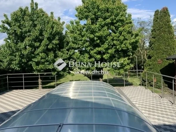 Eladó ház Érd 200 nm